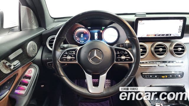 Mercedes-Benz GLC-Class 2020 — Photo 15/20