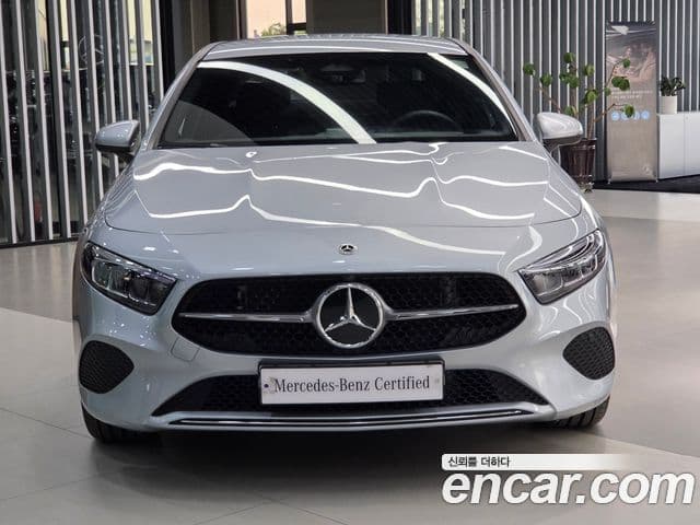 Mercedes-Benz A-Class 2025 — ფოტო 2/19