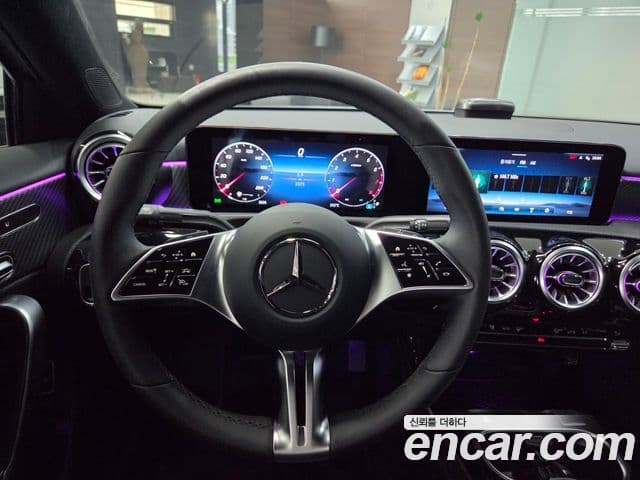 Mercedes-Benz A-Class 2025 — ფოტო 13/19