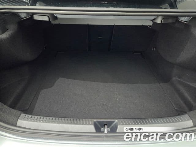 Mercedes-Benz A-Class 2025 — ფოტო 18/19