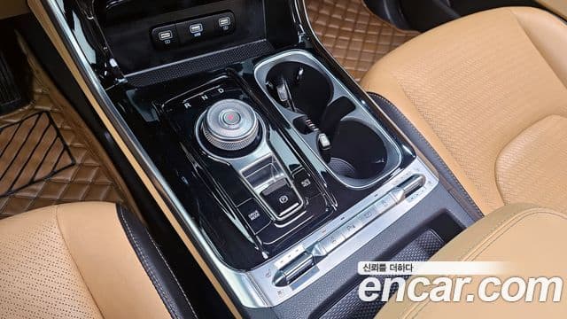 Kia Carnival 2021 — Şəkil 9/20