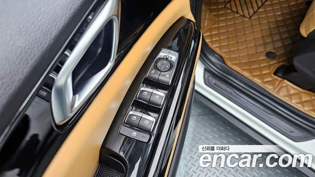 Kia Carnival 2021 — Şəkil 17/20