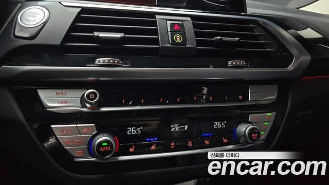 BMW X4 2021 — фото 17 из 20