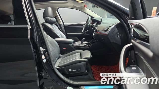 BMW X4 2021 — Photo 19/30