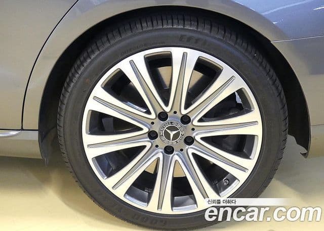 Mercedes-Benz E-Class 2019 — Şəkil 9/20