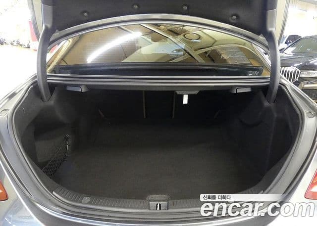 Mercedes-Benz E-Class 2019 — Şəkil 10/20