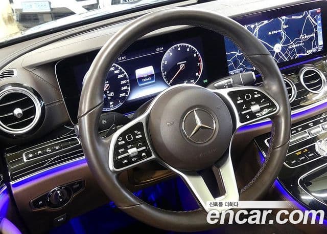 Mercedes-Benz E-Class 2019 — Şəkil 12/20