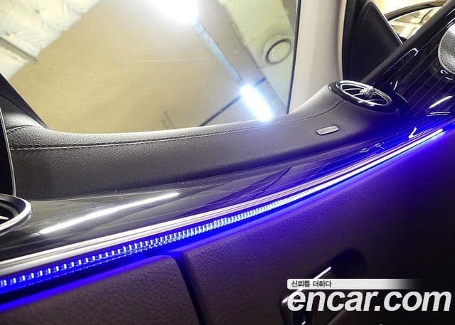 Mercedes-Benz E-Class 2019 — Şəkil 20/20