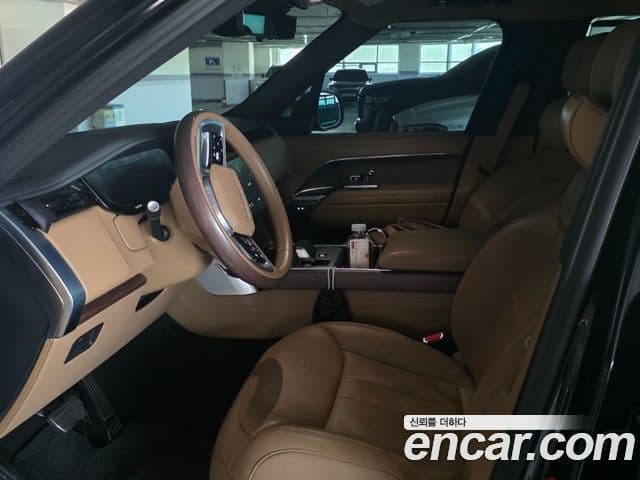 Land Rover Range Rover 2024 — ფოტო 19/20