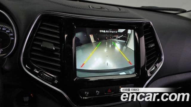 Jeep Cherokee 2021 — Фото 15/20