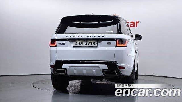 Land Rover Range Rover Sport 2018 — Фото 4/20