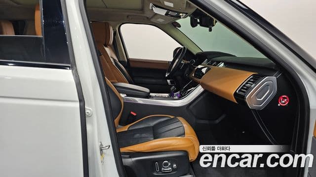 Land Rover Range Rover Sport 2018 — Photo 6/36