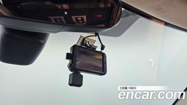 Land Rover Range Rover Sport 2018 — Photo 29/36