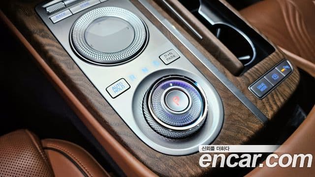 Genesis Electrified G80 2021 — фото 9 из 20