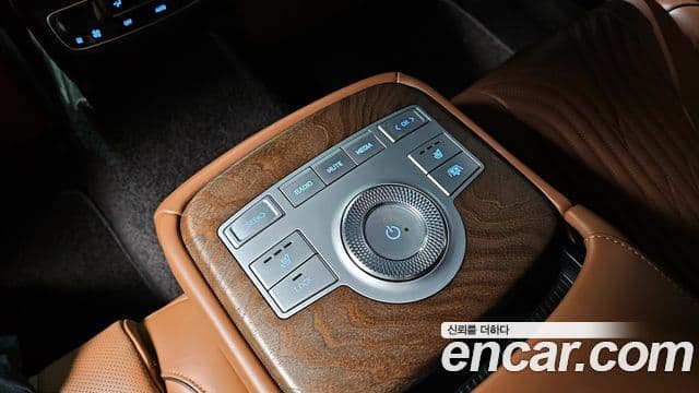 Genesis G80 2021 — ფოტო 26/30