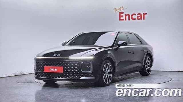 Hyundai Grandeur 2023 — Фото 1/20