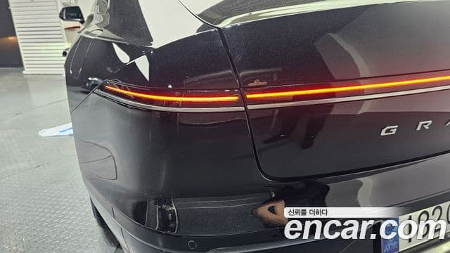 Hyundai Grandeur Hybrid 2023 — Photo 24/30