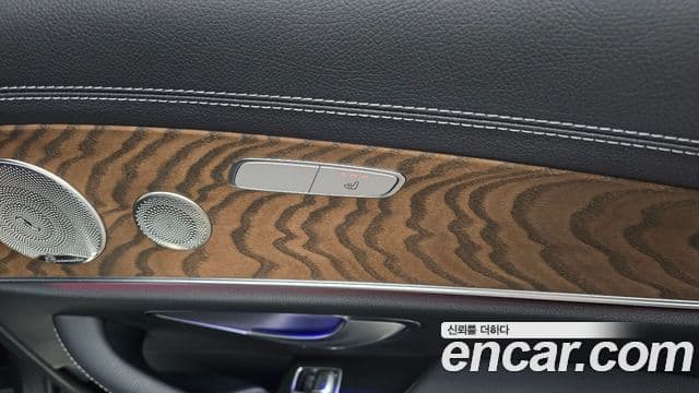 Mercedes-Benz E-Class 2023 — Фото 18/20