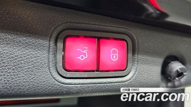 Mercedes-Benz E-Class 2021 — Şəkil 18/20