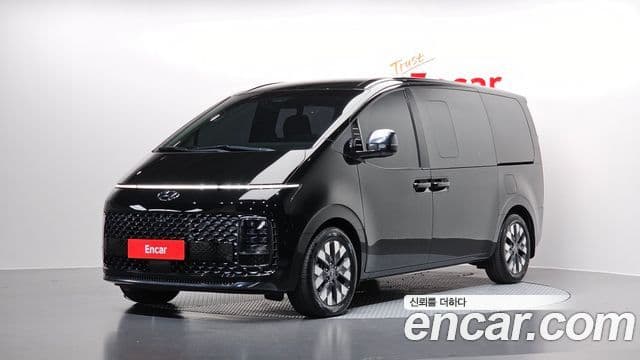 Hyundai Staria 2023 — Фото 1/20