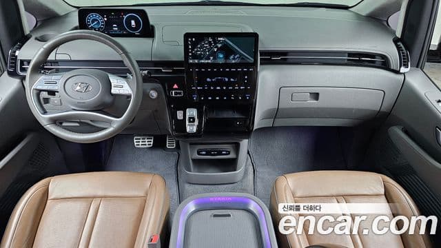 Hyundai Staria 2023 — Фото 7/20