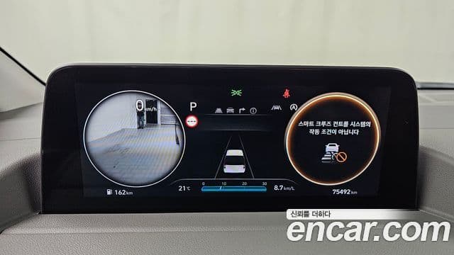 Hyundai Staria 2023 — Фото 8/20