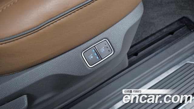 Hyundai Staria 2023 — Фото 19/20