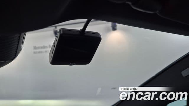 Mercedes-Benz EQE SUV 2023 — ფოტო 16/18