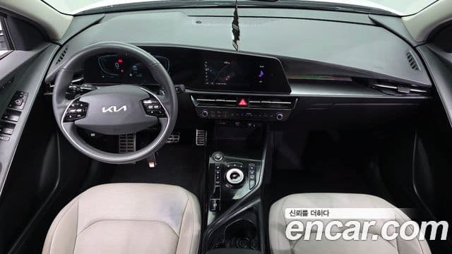 Kia Niro 2022 — Фото 7/20