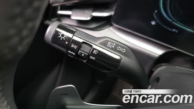 Kia Niro 2022 — Фото 17/20