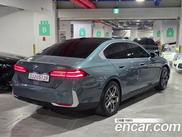 BMW 5 Series 2025 — Şəkil 19/20