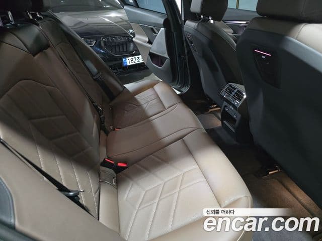 BMW 5 Series 2025 — Şəkil 14/20