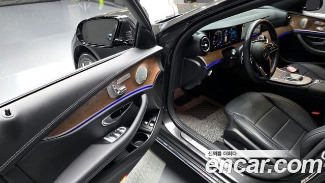 Mercedes-Benz E-Class 2021 — Şəkil 10/20