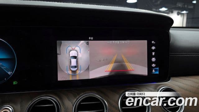 Mercedes-Benz E-Class 2021 — Şəkil 15/20