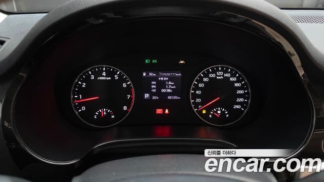 Kia Seltos 2020 — Şəkil 8/20