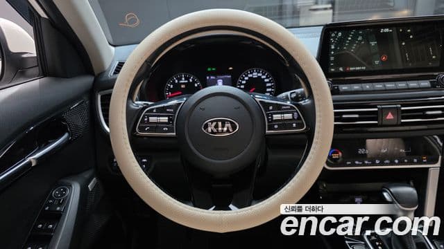 Kia Seltos 2020 — Şəkil 13/20
