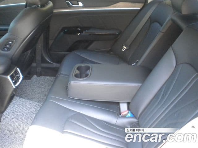 Kia K5 2023 — ფოტო 9/20