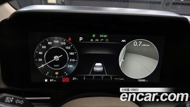 Kia Carnival 2021 — Şəkil 8/20