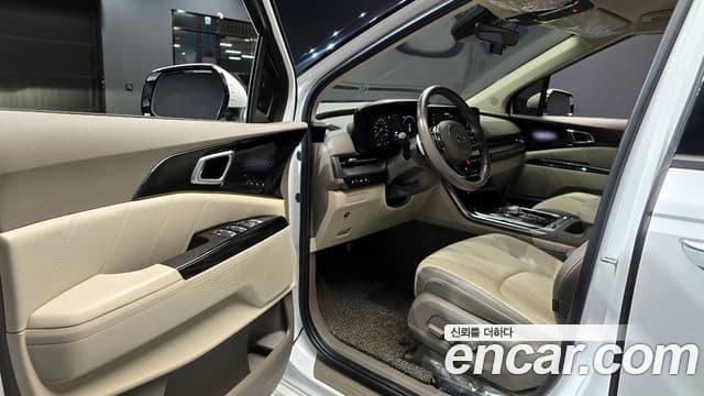Kia Carnival 2021 — Şəkil 10/20
