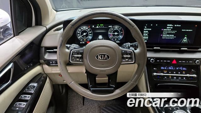 Kia Carnival 2021 — Şəkil 13/20