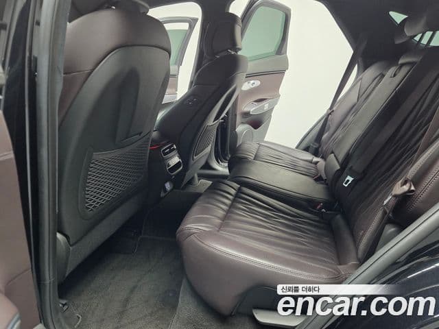 Genesis GV70 2021 — Şəkil 16/20