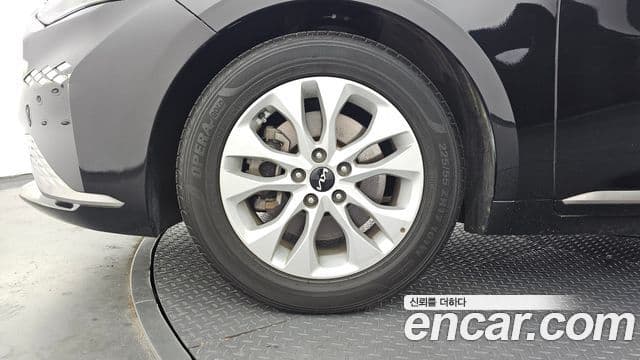 Kia K8 2021 — ფოტო 5/20