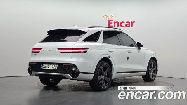 Genesis GV70 2022 — Şəkil 2/20