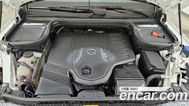 Mercedes-Benz GLE-Class 2025 — ფოტო 5/20