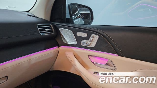 Mercedes-Benz GLE-Class 2025 — ფოტო 13/20