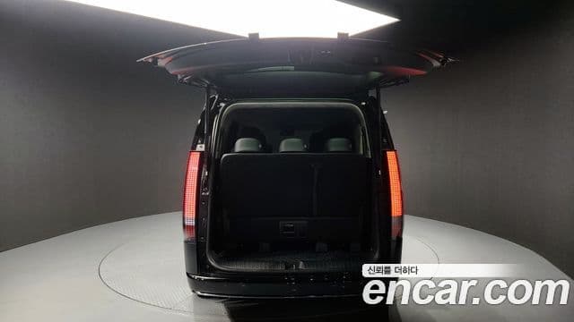 Hyundai Staria 2023 — Фото 20/20