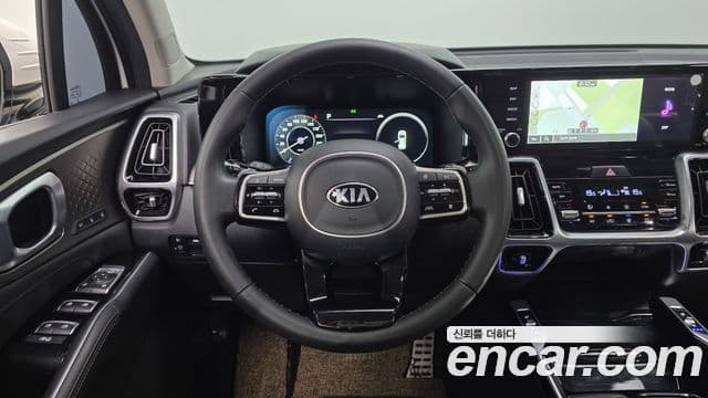 Kia Sorento 2021 — ფოტო 14/20