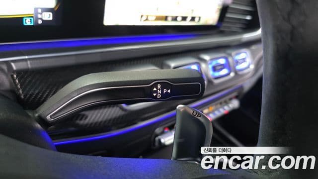 Mercedes-Benz GLE-Class 2022 — Photo 24/34