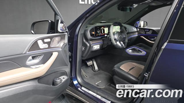 Mercedes-Benz GLE-Class 2022 — Photo 22/34