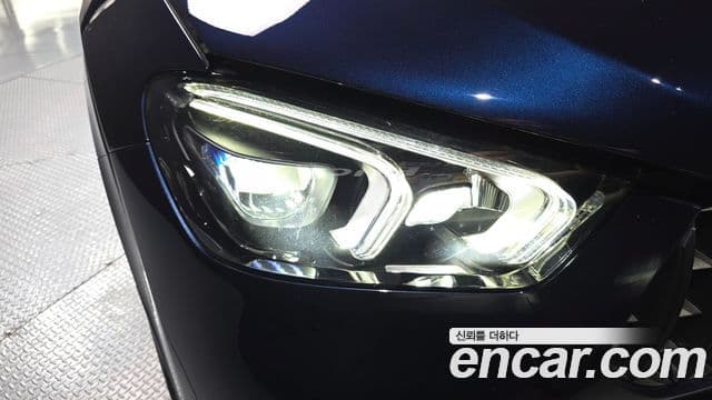 Mercedes-Benz GLE-Class 2022 — Photo 29/34